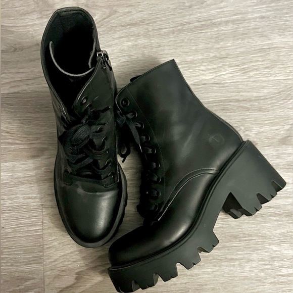 Altercore Ella Boot - Picture 3 of 5